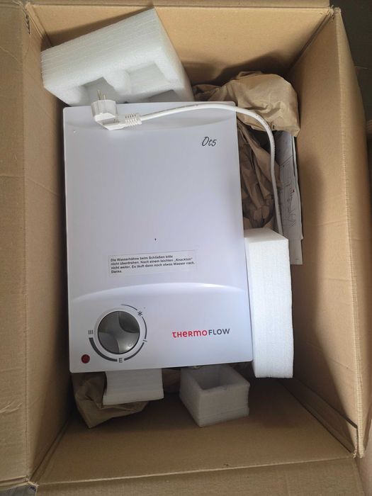 Incalzitor de apa Thermoflow pentru chiuvetă/suprafață cu robinet, Protecție automată la îngheț