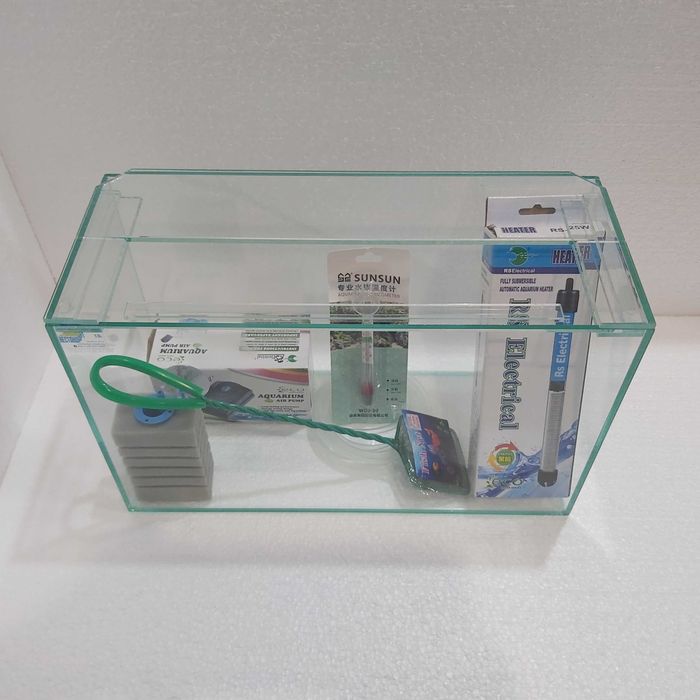 Аквариум 13 литра - оборудван