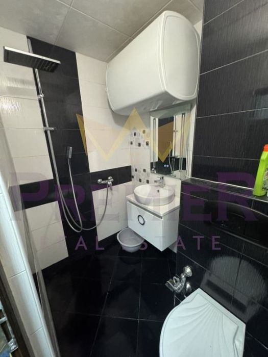 Дава се под наем Тристаен апартамент в Варна, Цветен квартал - 65 кв.м за 511 € - Снимка #6