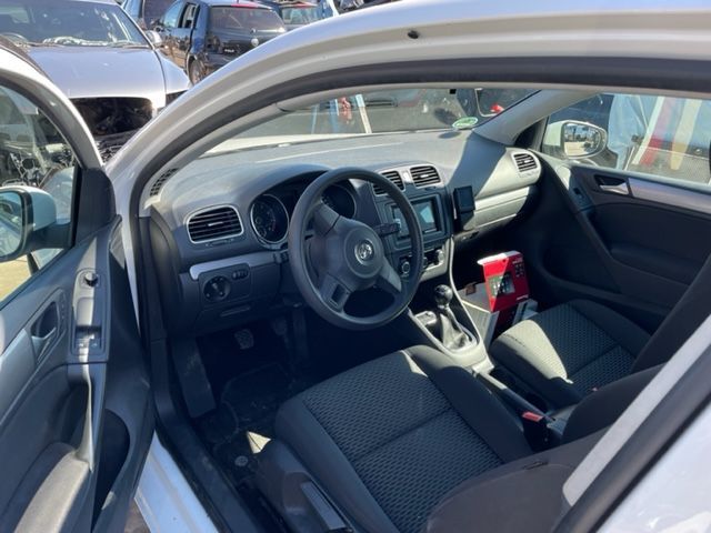 Dezmembrez VW Golf 6 2009 1.4 80cp