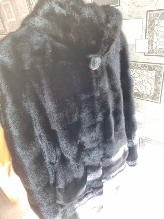 Норковая шуба черный бриллиант
