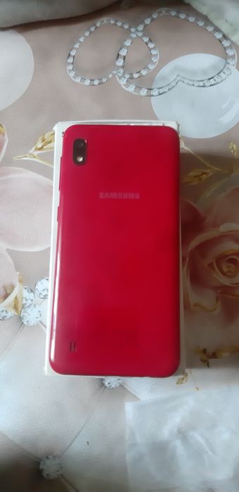 Samsung A 10 sotiladi aybi yuq narxi 760000 sum