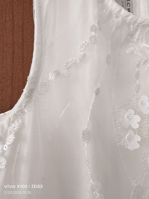 Платье детское на 7-8 лет, нарядное.