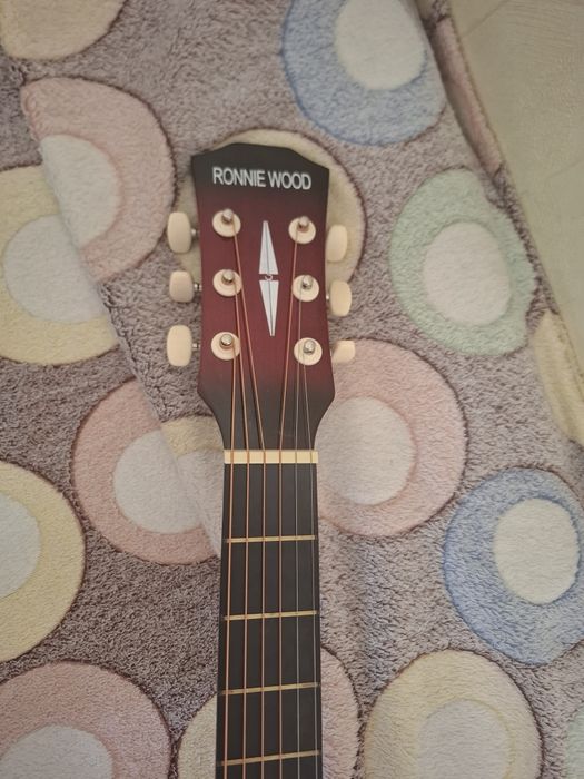 Продам новую гитару