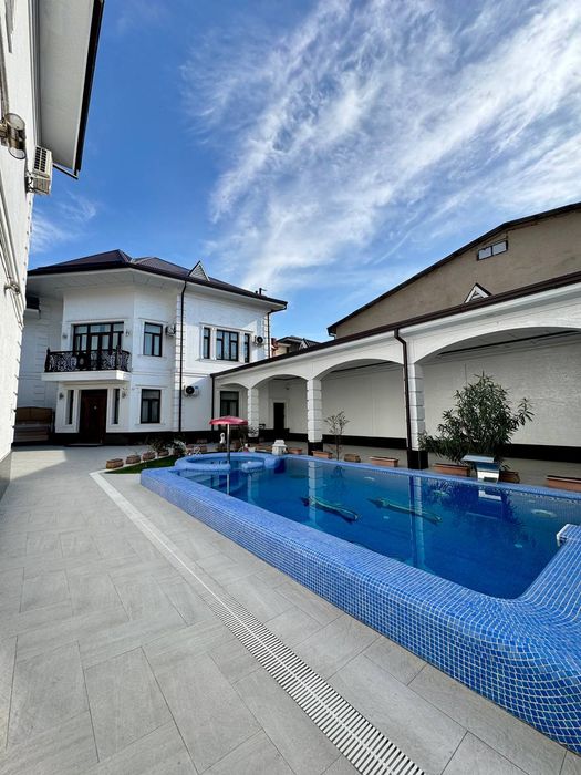 Продается Евро ЛЮКС Дом самом центре города Никитина