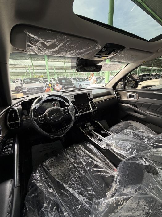 Kia sorento 2023yil 14000km