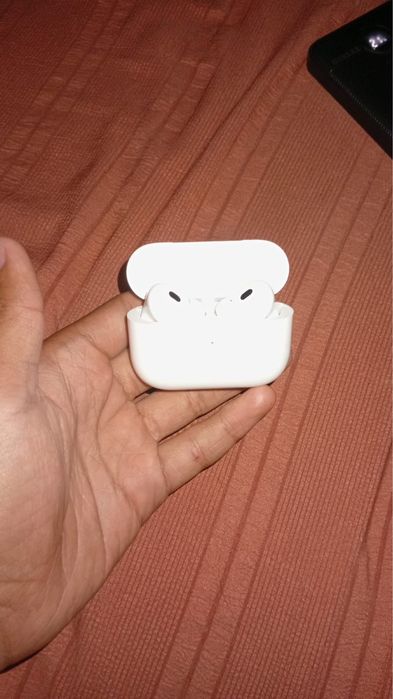 Продам AirPods про 2