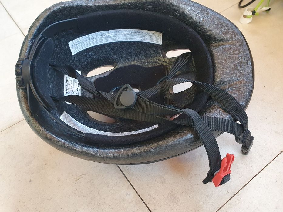 Ролери + каска ..