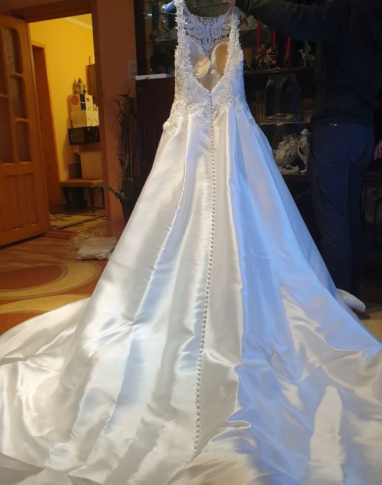 Vând rochie mireasă Pronovias