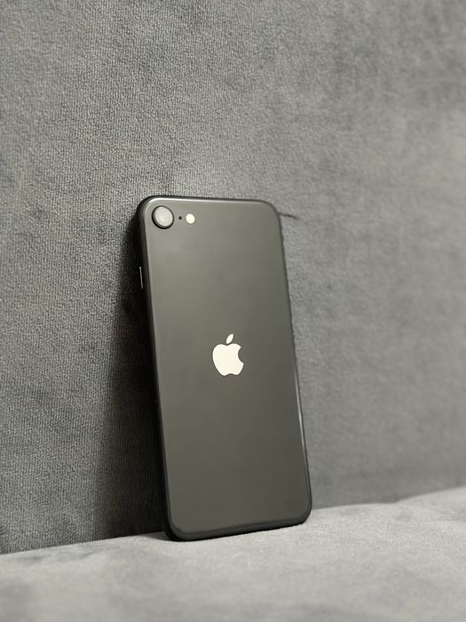 продам Iphone SE 128Gb