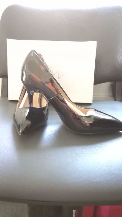 Pantofi dama ,noi, eleganti marime37