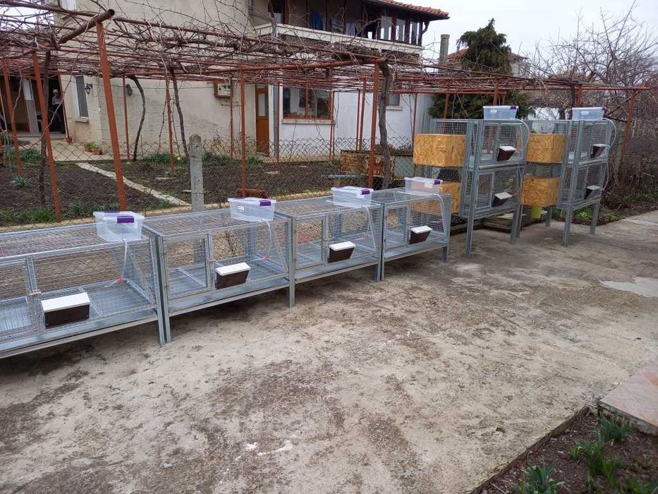 Клетки за зайци,пъдпъдъци и кокошки обурудвани