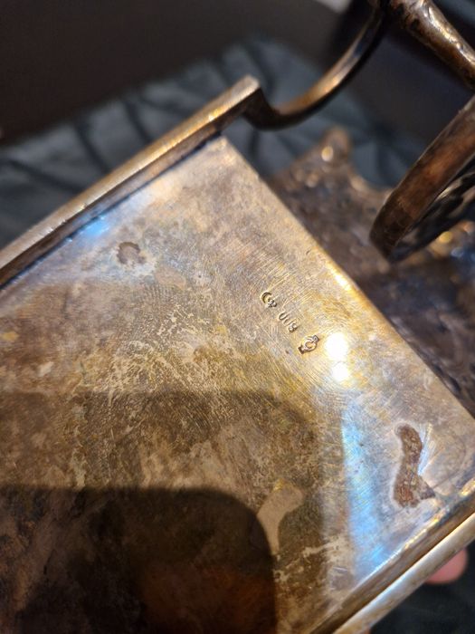 Уникална антикварна  поставка стойка за вино