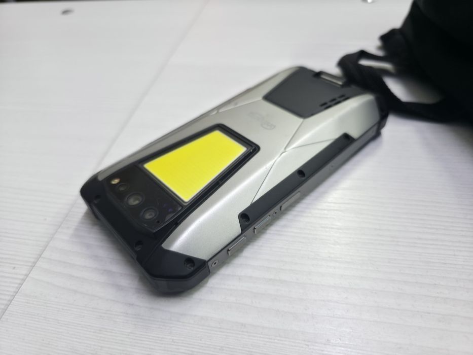 Продам Unihertz tank 01