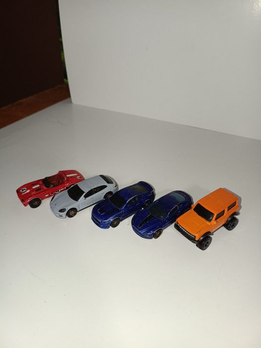 Продам машинки hot wheels