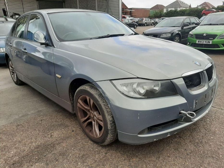 Racitor gaze BMW E90 2008 Sedan 318 D