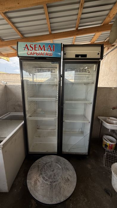 Холодилники продается