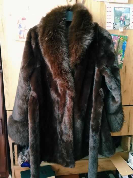 Продам шубу новую