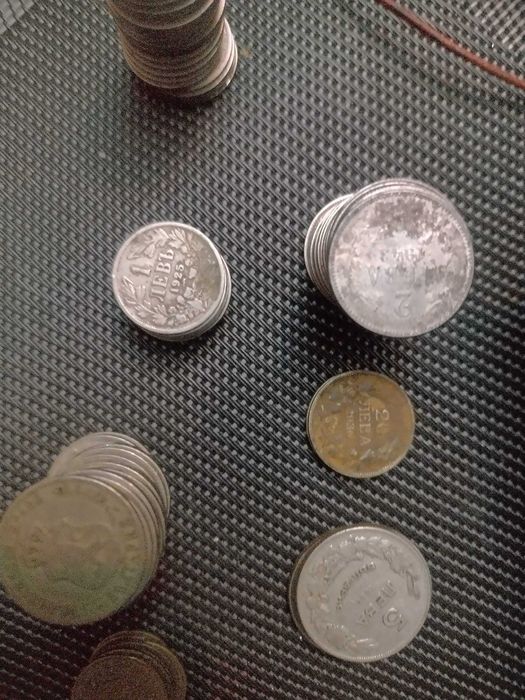 Продавам лот монети
