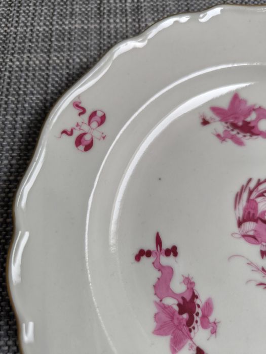Продавам чиния Мейсън  розов Дракон 1934/45 година Уникат