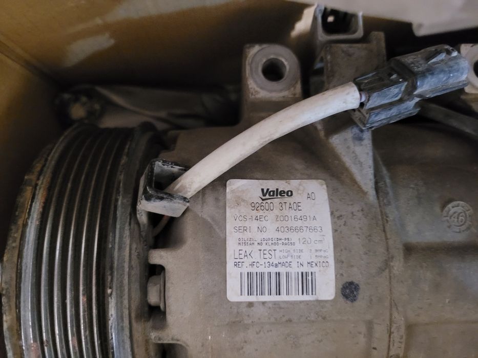 Компрессор кондиционера ниссан