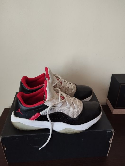 Маратонки Air Jordan 11 CMFT LOW