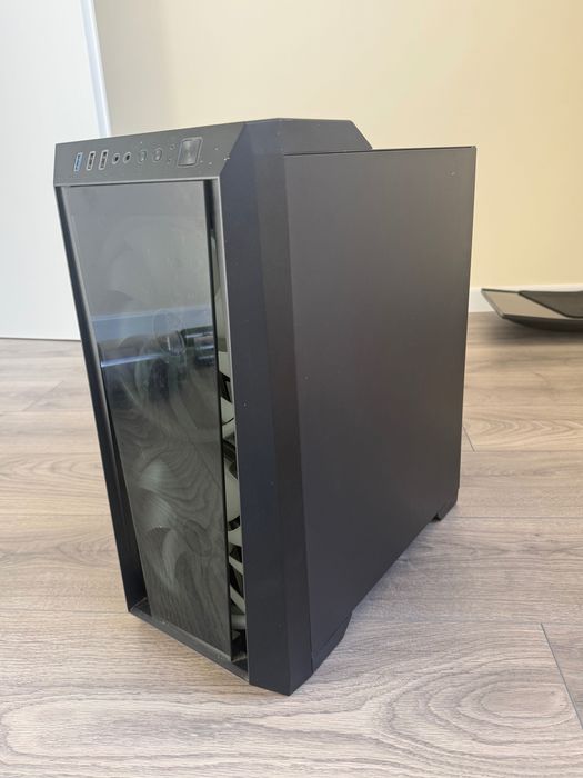 Гейминг компютър + MSI 144Hz монитор – готов за игра