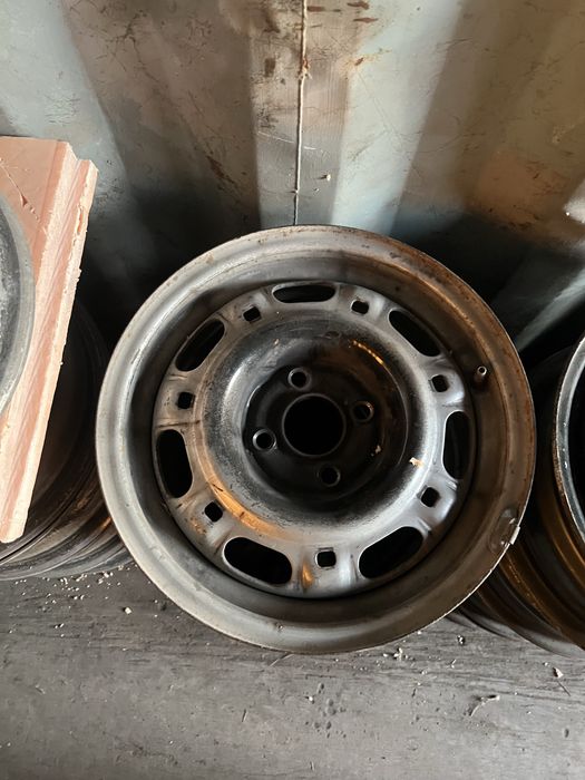 Диски R14 от пассат, венто, гольф джетта