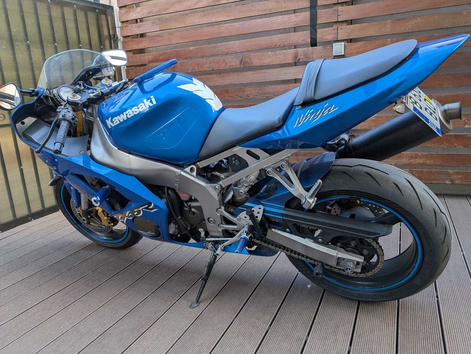 4/25 00:00 まで SALE ！ Ninja ZX-4R 2025年モデルBIKETOBER FESTAでも予約受付中！！｜バイク