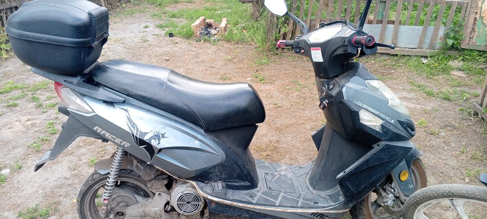 Продам скутер бу