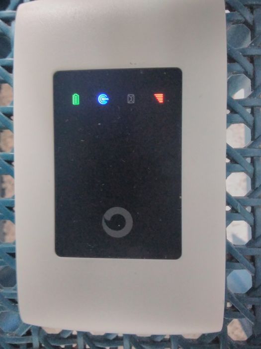 некодиран 4G LTE високоскоростен джобен рутер HUAWEI CAT 4