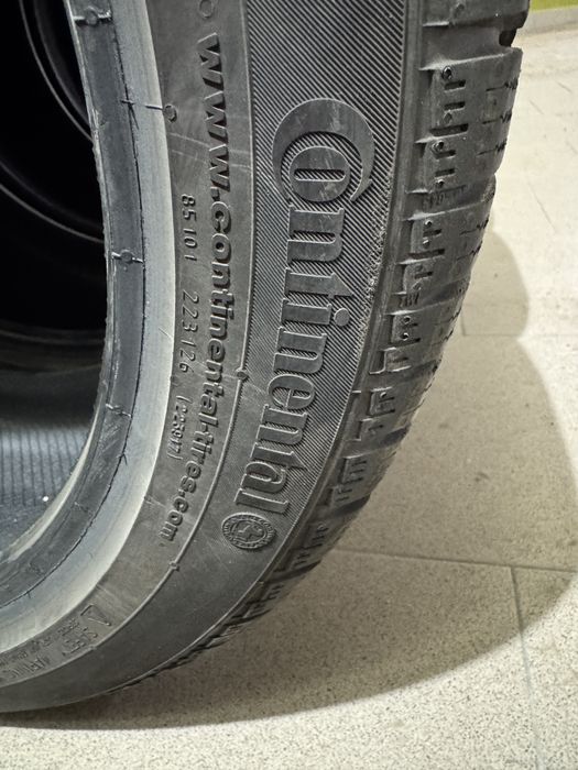 Continental 255 40 R20 iarna