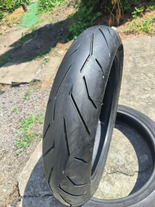 Нова Pirelli Rosso 2.  120/70/17