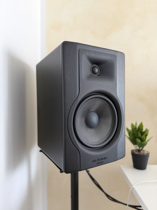 Set Monitoare Studio M-Audio BX8-D3 + placă sunet Behringer