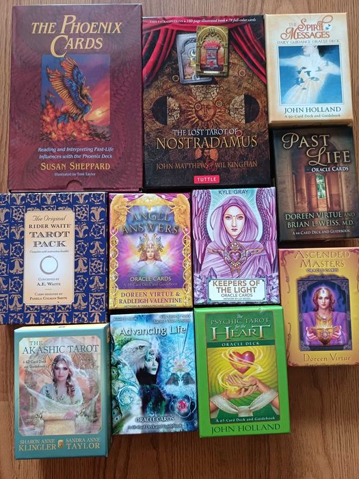 Vand colectie de Oracle cards, carti tarot
