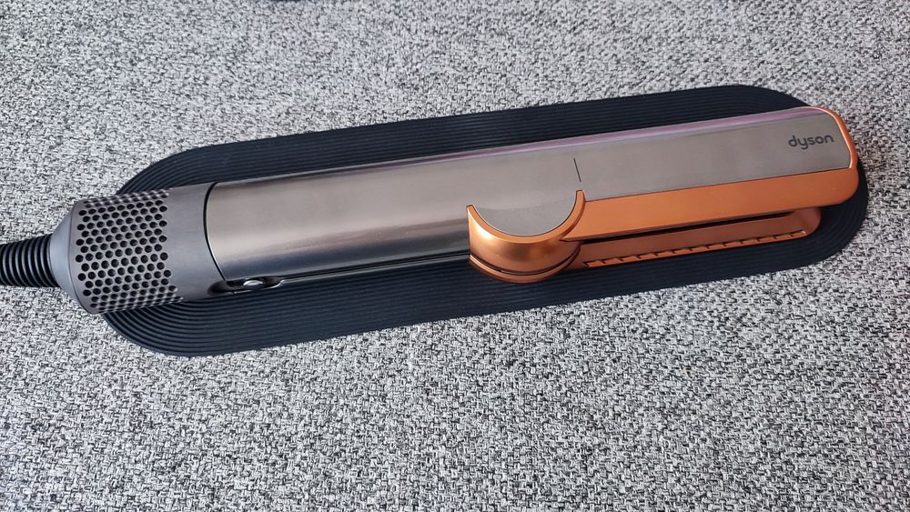 Aparat de indreptat parul Dyson HT01 Airstrait™ (Nichel/Cupru)