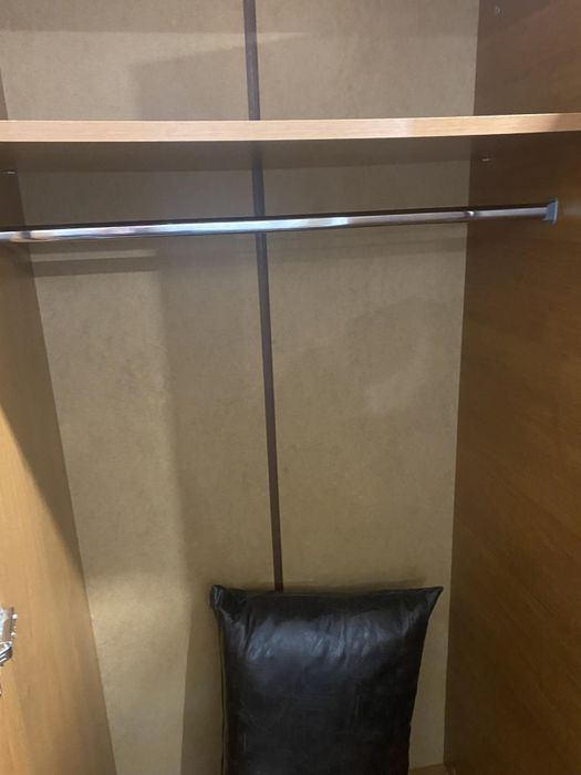 Спалня с матрак +гардероб