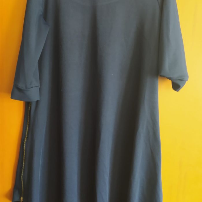 Продам платья б/у