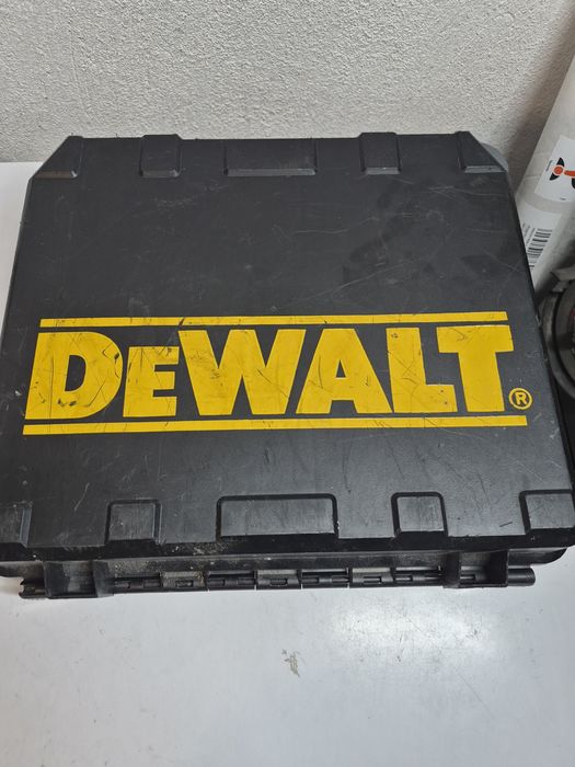 Батерия и зарядно устройство DeWalt 18 волта