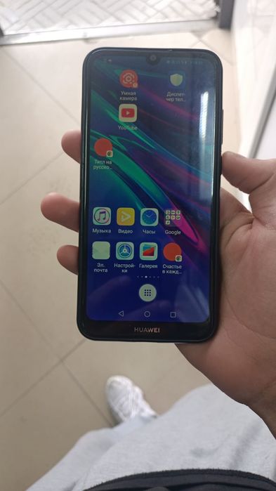 Срочно продам Huawei y6 нужны деньги
