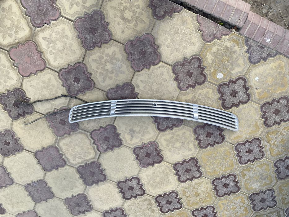 Решетка на Мерседес