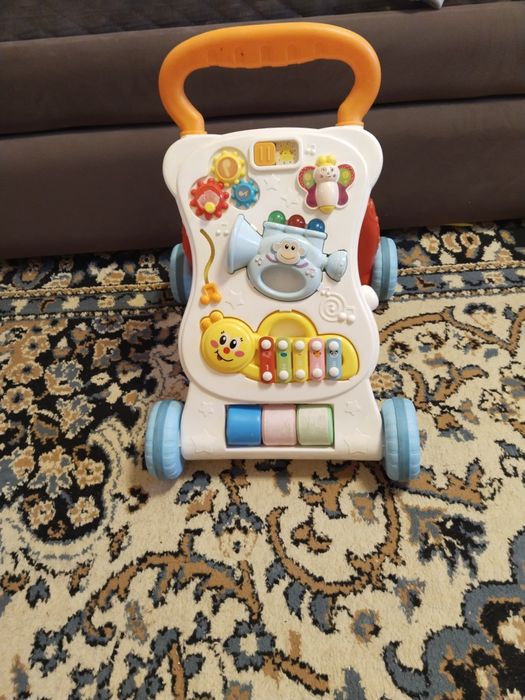 Продам ходунки толокар