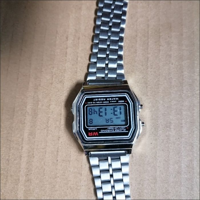 Часы новые электронные