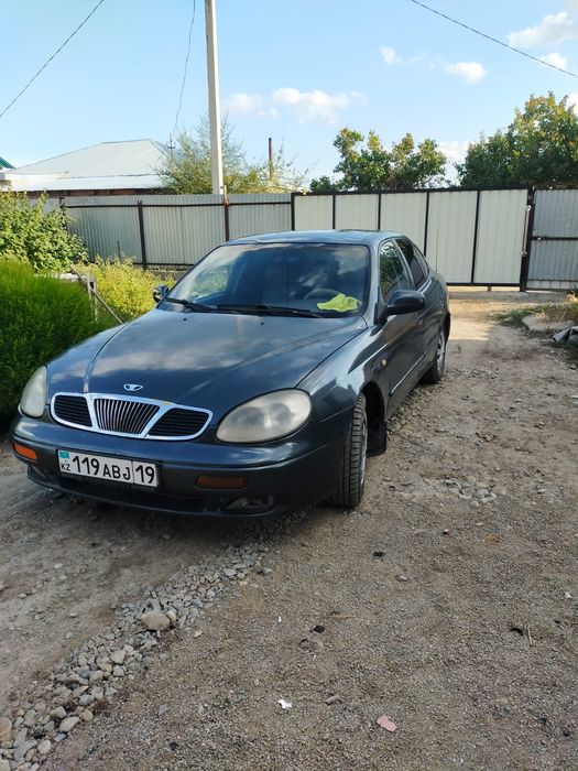 Машина Дэевоо леганза