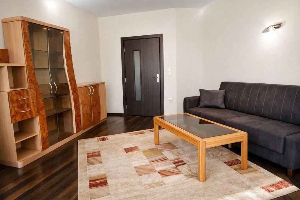 Дава се под наем Тристаен апартамент в София, Борово - 98 кв.м за 718.08 € - Снимка #2