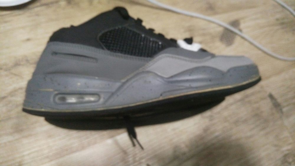 Кроссовки зимние с мехом и осенние две пары 39-40