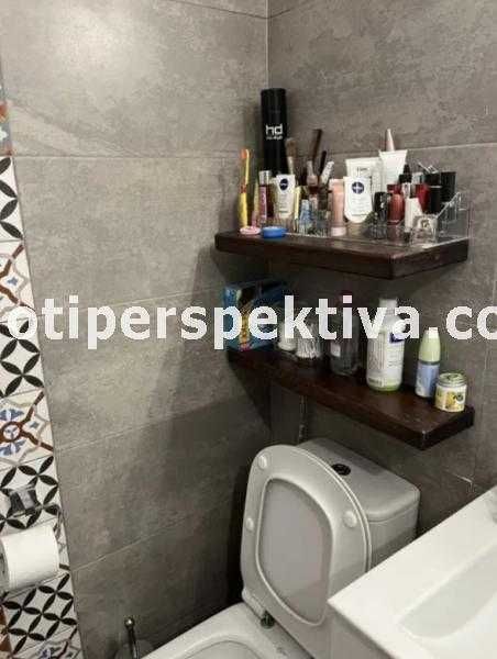 Продава се Тристаен апартамент в Пловдив, Христо Смирненски - 64 кв.м за 1922 €/кв.м - Снимка #12