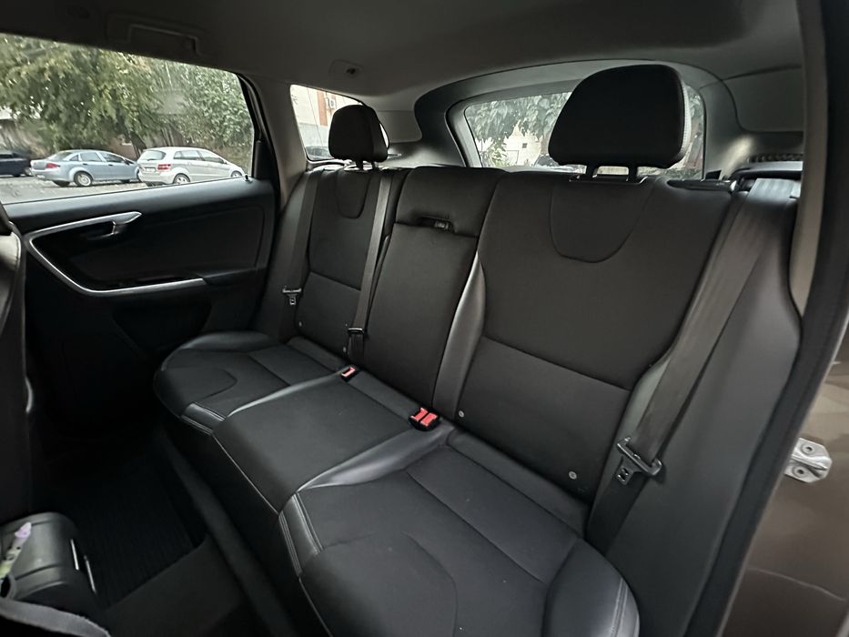 Volvo XC60 2.0 Diesel 150 CP – 2016