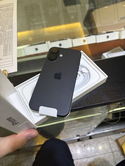 Apple/Айфон 16 256 0 цикл