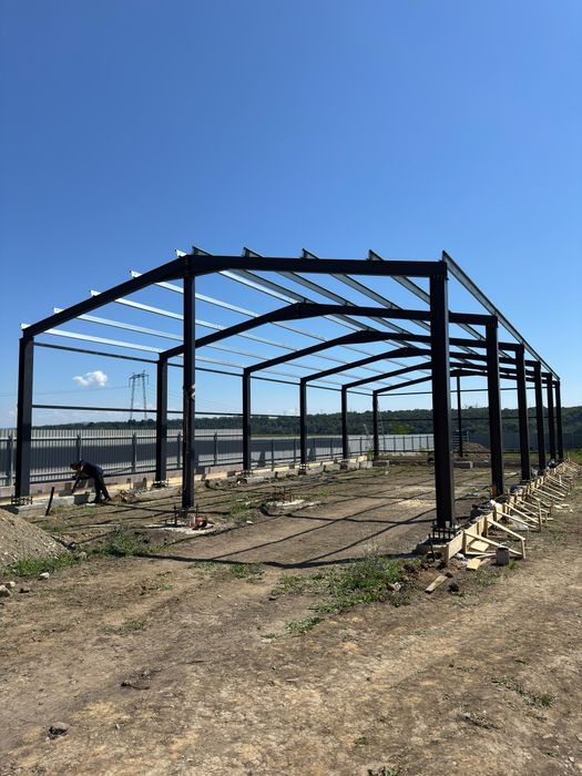Vând structura metalica 12x30x5
